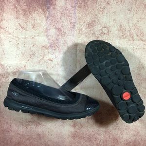 Skechers On The Go Presta Glitter Tip Flats s99